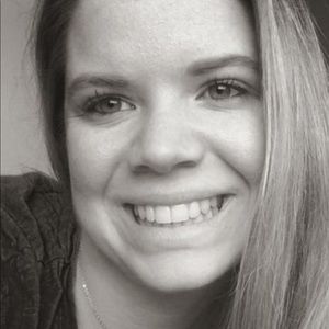 Meet your Posher, Casey